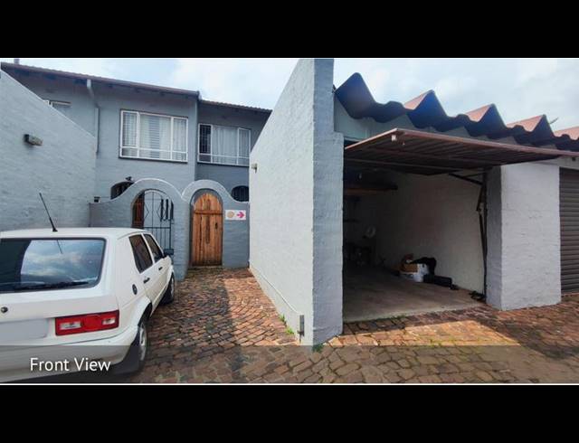 2 BEDROOM TOWNHOUSE FOR SALE IN GLEN MARAIS